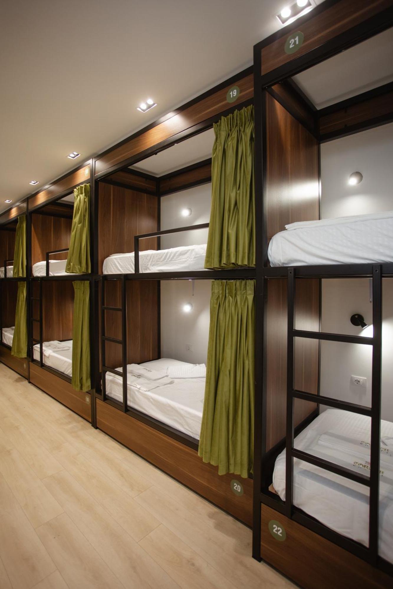 Corner Hostel ชโคเดอร์ ภายนอก รูปภาพ