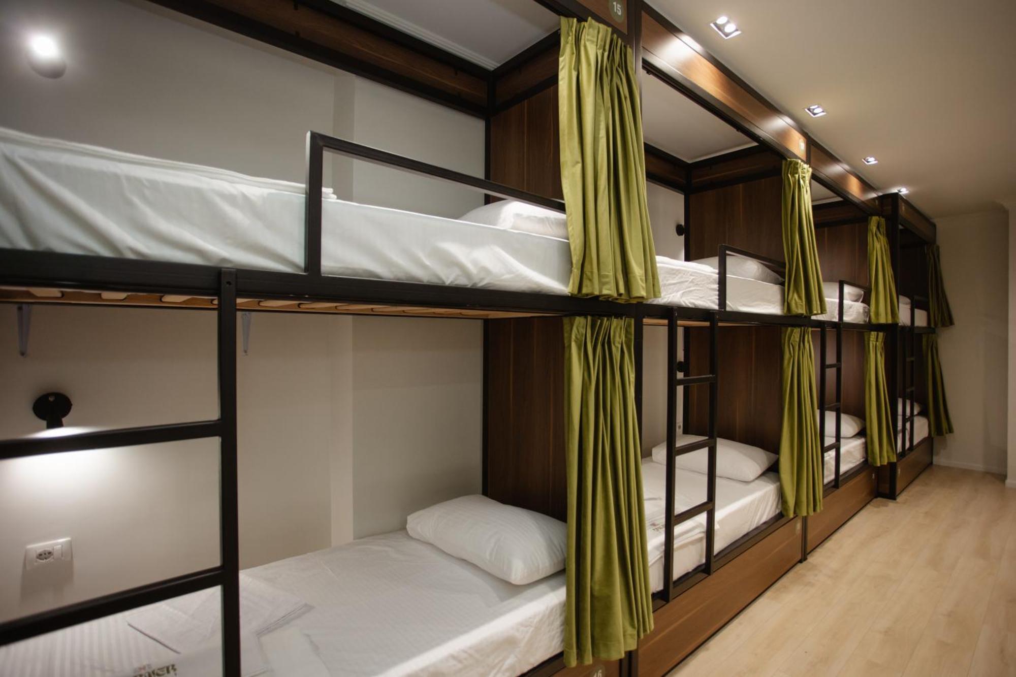 Corner Hostel ชโคเดอร์ ภายนอก รูปภาพ