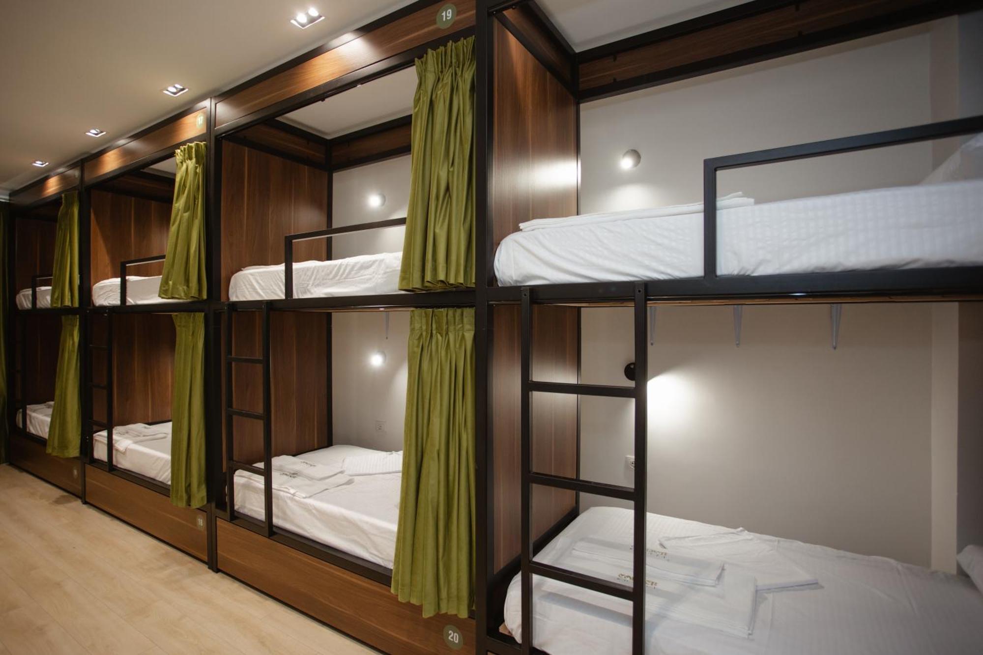Corner Hostel ชโคเดอร์ ภายนอก รูปภาพ
